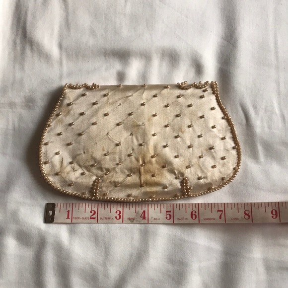 1950’s vintage beaded clutch. Flawed - Picture 4 of 4